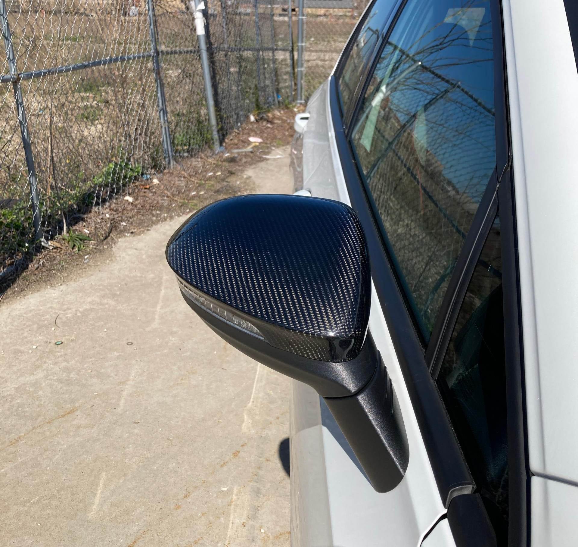 Volkswagen VW Golf 8 MK8 GTI R Rline 2021+ Mirror Covers Carbon Fiber (W/Lane Assist)-Ahacarbon