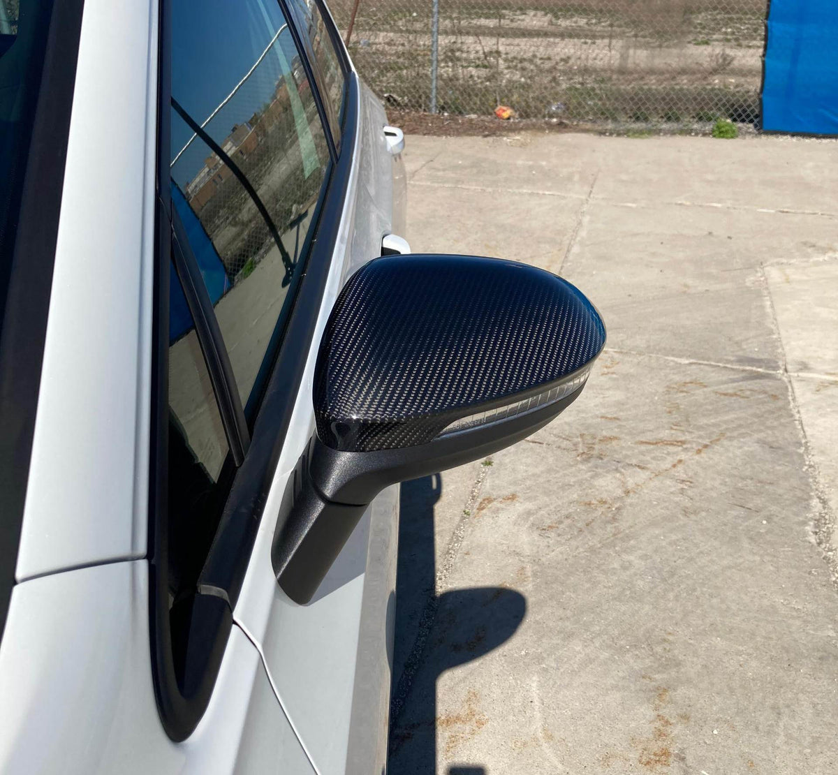 Volkswagen VW Golf 8 MK8 GTI R Rline 2021+ Mirror Covers Carbon Fiber (W/Lane Assist)-Ahacarbon