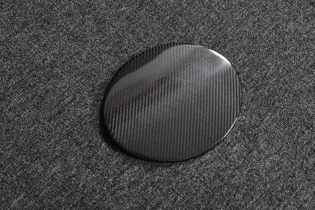 Maserati GTS GranTurismo Base Convertible Coupe 2-Door 2007-2016 Fuel Oil Tank Cover Carbon Fiber-Ahacarbon
